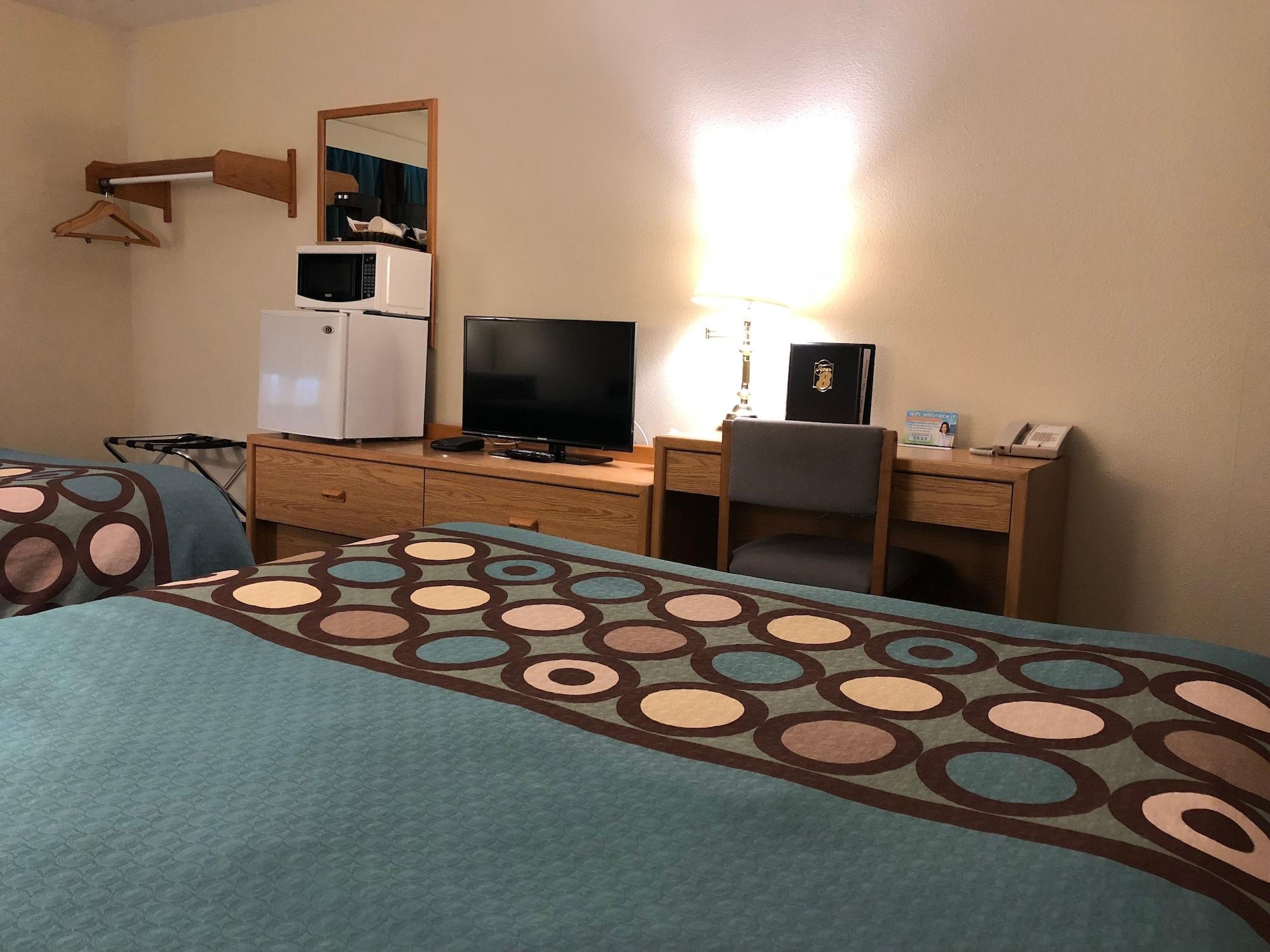 Super 8 By Wyndham Moose Jaw Sk Hotel Kültér fotó